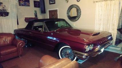 1964 Ford Thunderbird