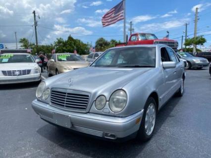 1998 Mercedes Benz E320