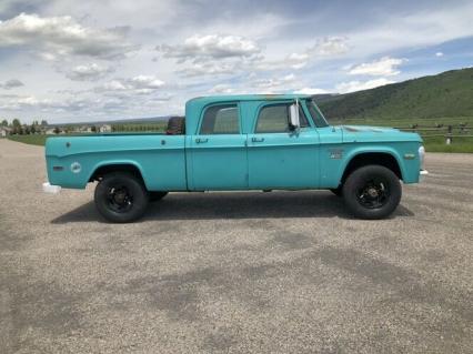 1970 Dodge Power Wagon