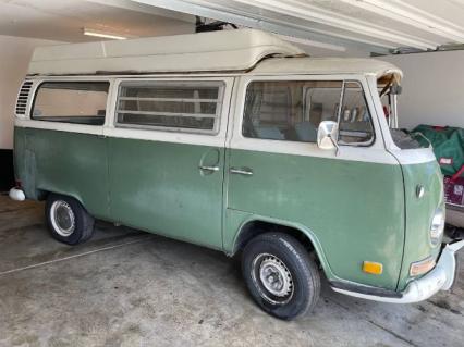 1972 Volkswagen Camper Bus