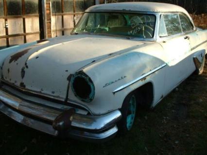 1955 Lincoln Capri