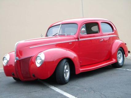 1940 Ford Sedan