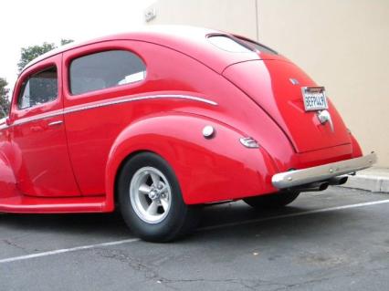 1940 Ford Sedan