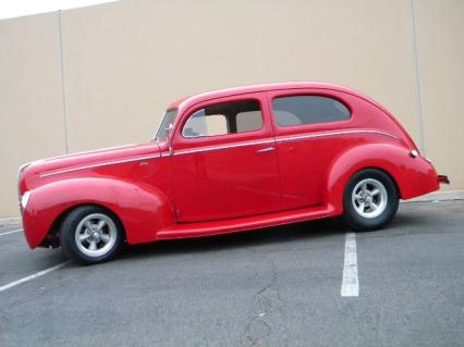 1940 Ford Sedan