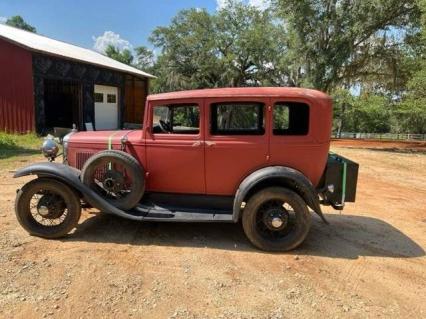 1931 Ford Deluxe