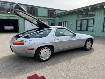 1988 Porsche 928