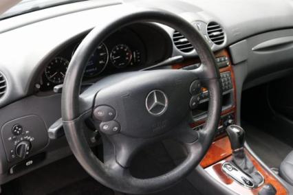 2004 Mercedes CLK 320