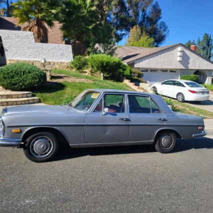 1970 Mercedes Benz 280