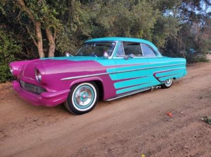 1955 Lincoln Capri