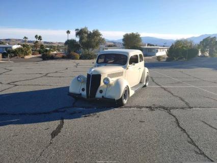 1936 Ford Sedan