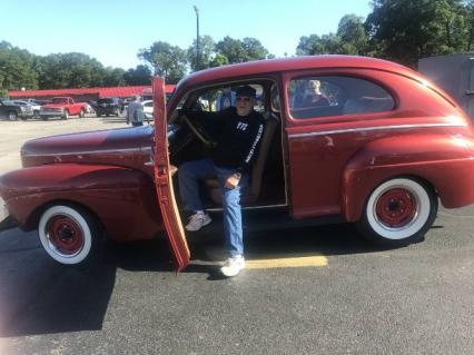 1941 Ford Deluxe