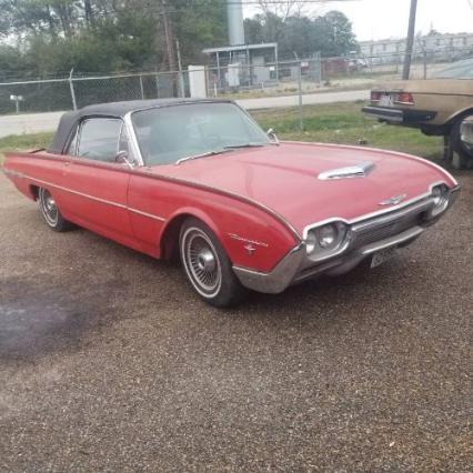 1962 Ford Thunderbird