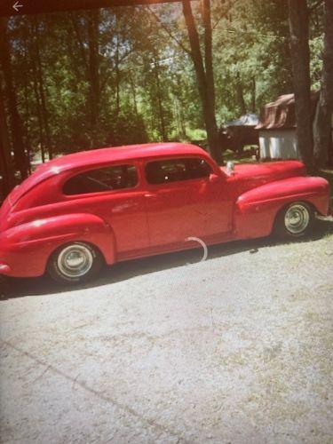 1947 Ford Sedan