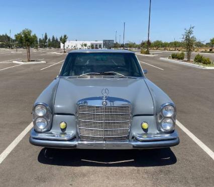 1969 Mercedes Benz 280S