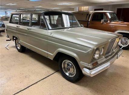 1965 Jeep Wagoneer