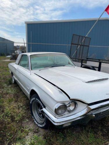 1965 Ford Thunderbird