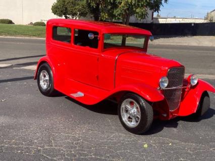 1930 Ford Sedan