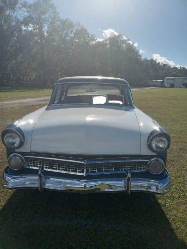 1955 Ford Club Sedan