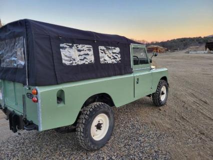 1966 Land Rover Defender