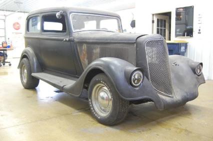 1933 Plymouth Sedan