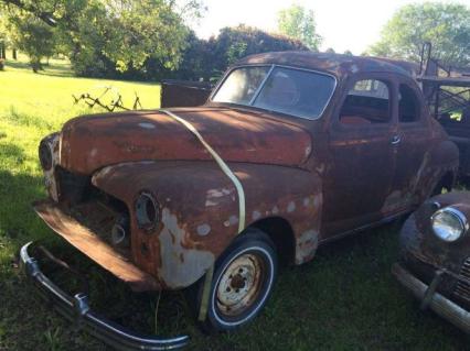 1948 Ford Deluxe