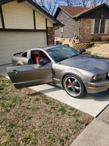 2005 Ford Mustang