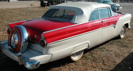 1955 Ford Sunliner