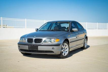 2005 BMW 325i