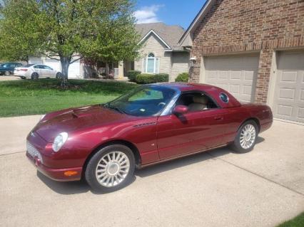 2004 Ford Thunderbird