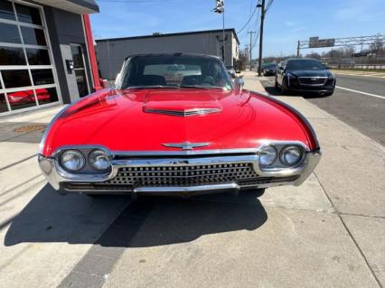 1962 Ford Thunderbird