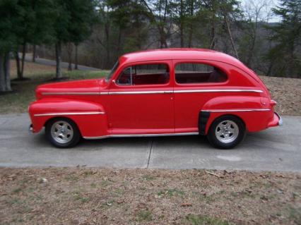 1947 Ford Super Deluxe