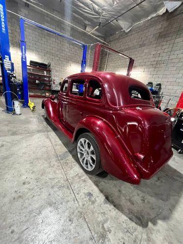 1935 Ford Sedan