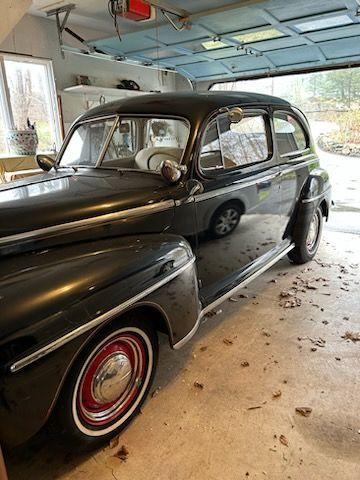 1948 Ford Super Deluxe