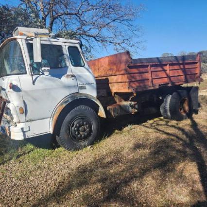 1975 Chevrolet Dump Truck