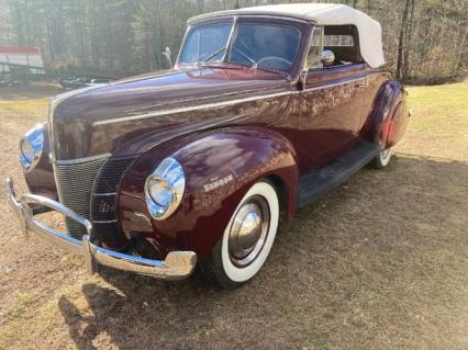 1940 Ford Deluxe