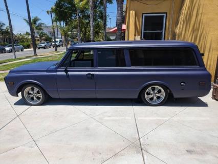 1971 GMC Suburban