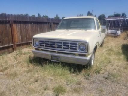 1974 Dodge D100