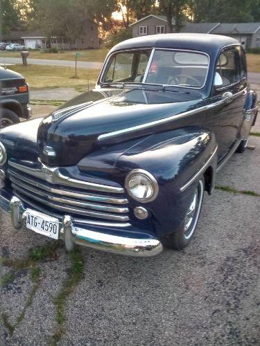 1949 Ford Deluxe