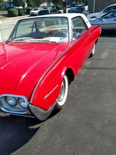 1961 Ford Thunderbird