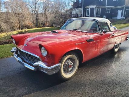 1957 Ford Thunderbird