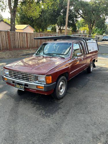 1986 Toyota Deluxe