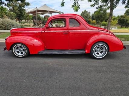 1940 Ford Deluxe