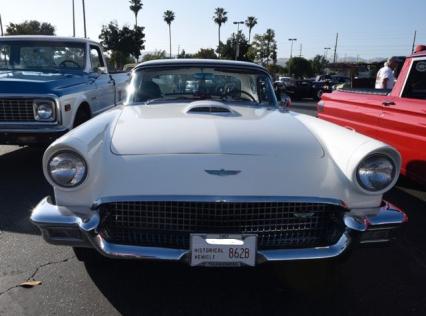 1957 Ford Thunderbird