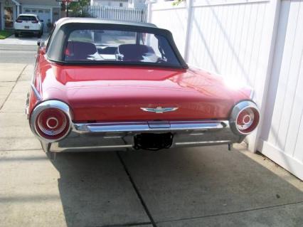 1962 Ford Thunderbird