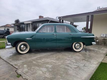 1951 Ford Deluxe