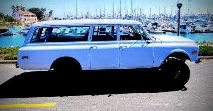 1971 GMC Suburban