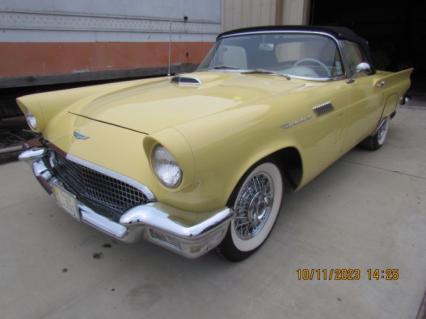 1957 Ford Thunderbird