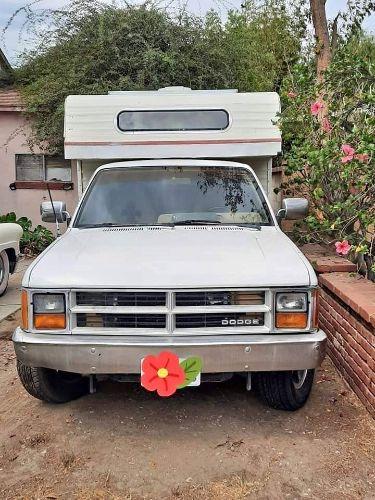 1987 Dodge Dakota