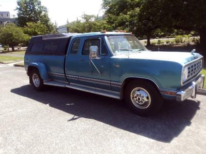 1975 Dodge D30