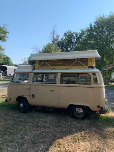 1975 Volkswagen Bus